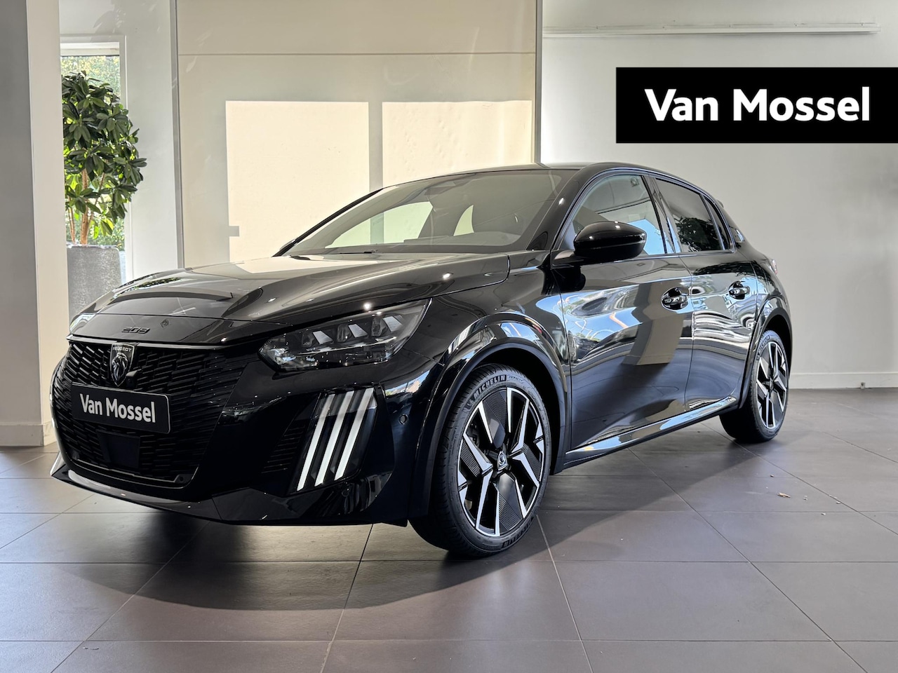 Peugeot 208 - 1.2 Hybrid 110 e-DCS6 GT 1.2 Hybrid 110 e-DCS6 GT - AutoWereld.nl