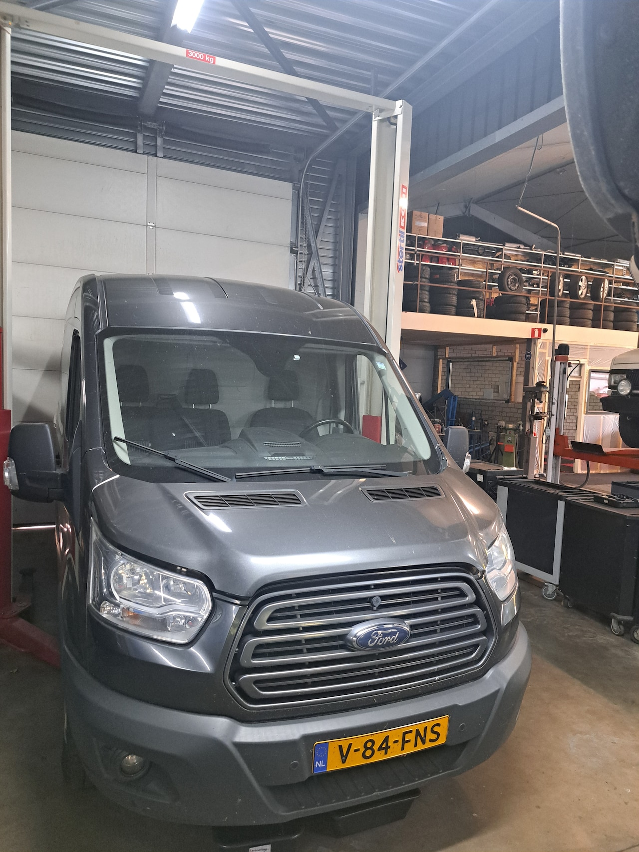 Ford Transit - 290 2.0 TDCI L2H2 Trend distributieriem kapot - AutoWereld.nl