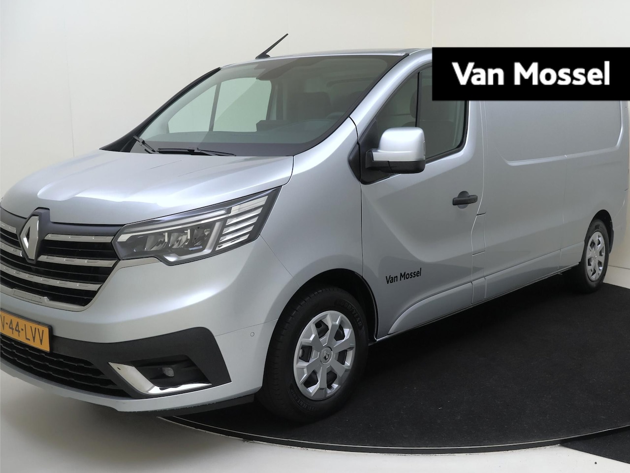 Renault Trafic E-Tech - T29 L2H1 comfort 52 kWh | Automaat | Navigatie | Airco - AutoWereld.nl