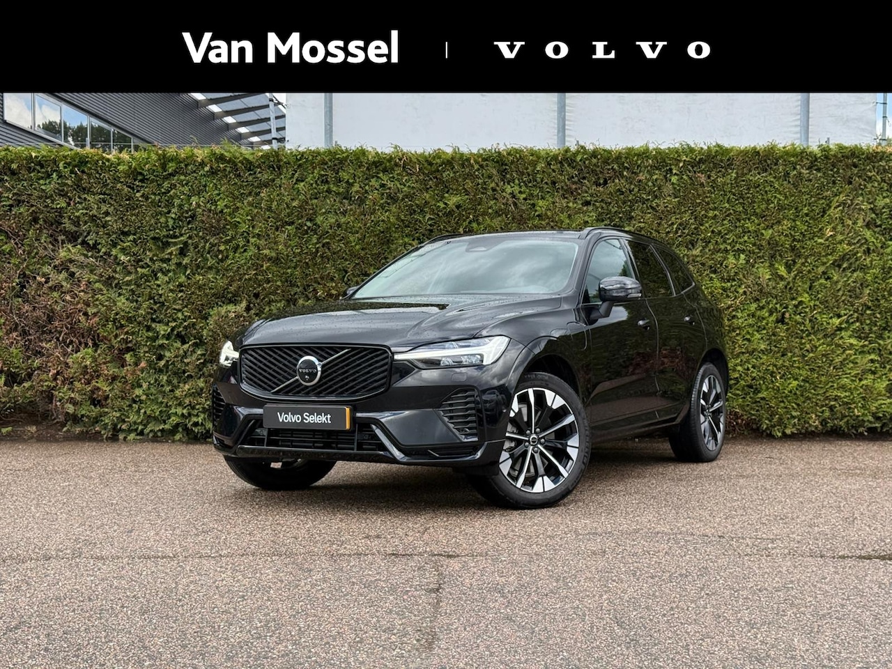 Volvo XC60 - T6 Plug-in hybrid AWD Ultra Dark | Trekhaak | BLIS | HUD - AutoWereld.nl