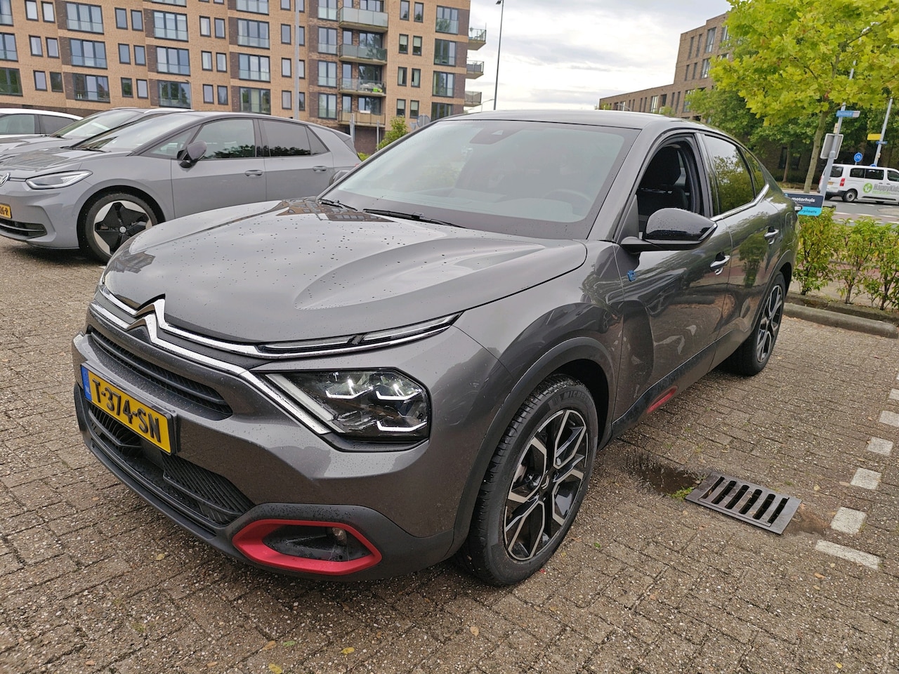 Citroën Ë-C4 X - Feel Pack 50 kWh Navigatie | Camera | Cruise Control | Android Auto/Apple Carplay - AutoWereld.nl