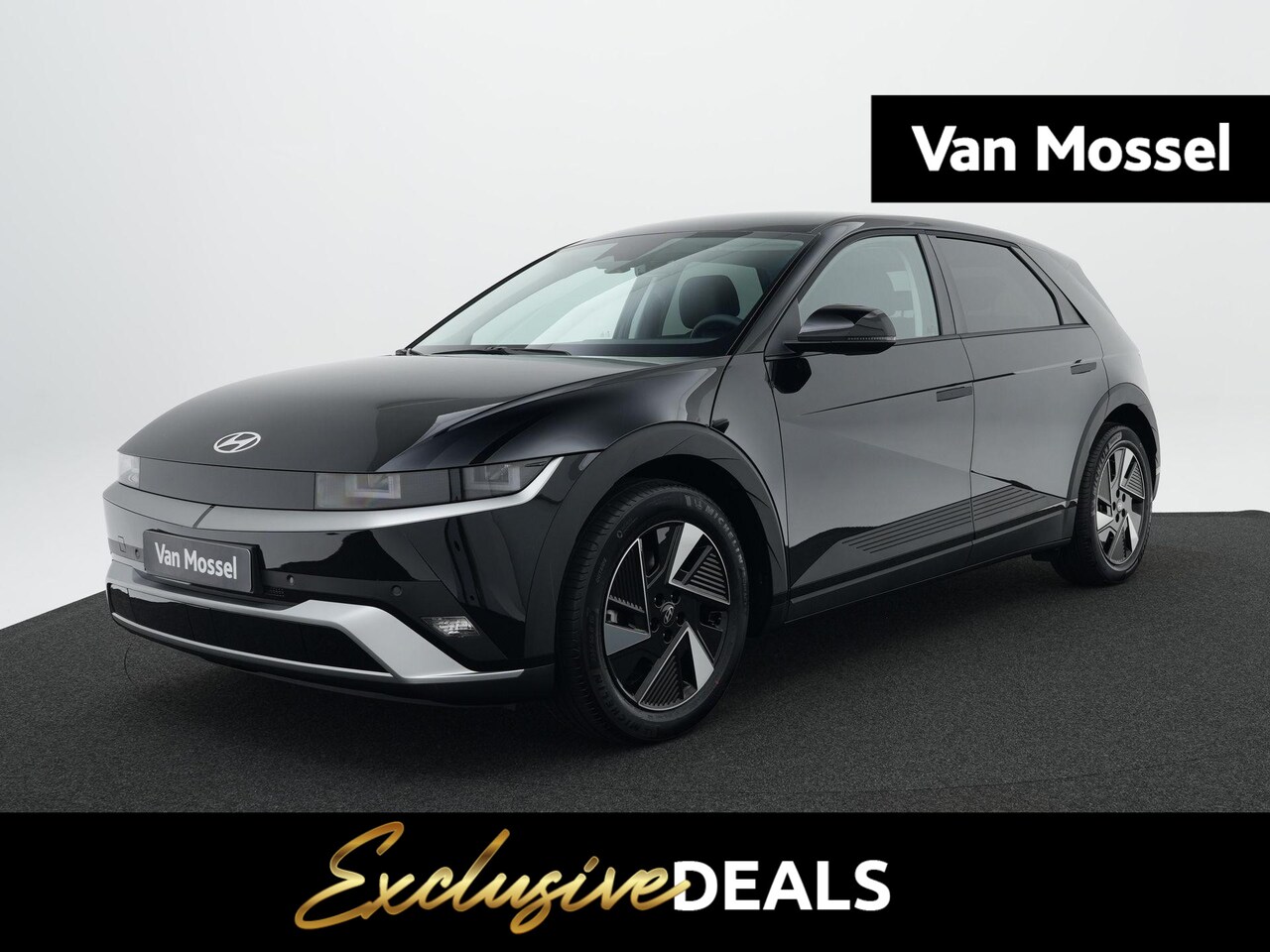 Hyundai IONIQ 5 - Long Range Pure Edition 84 kWh | Warmtepomp | Stoelverwarming | Climate Control | Adaptiev - AutoWereld.nl