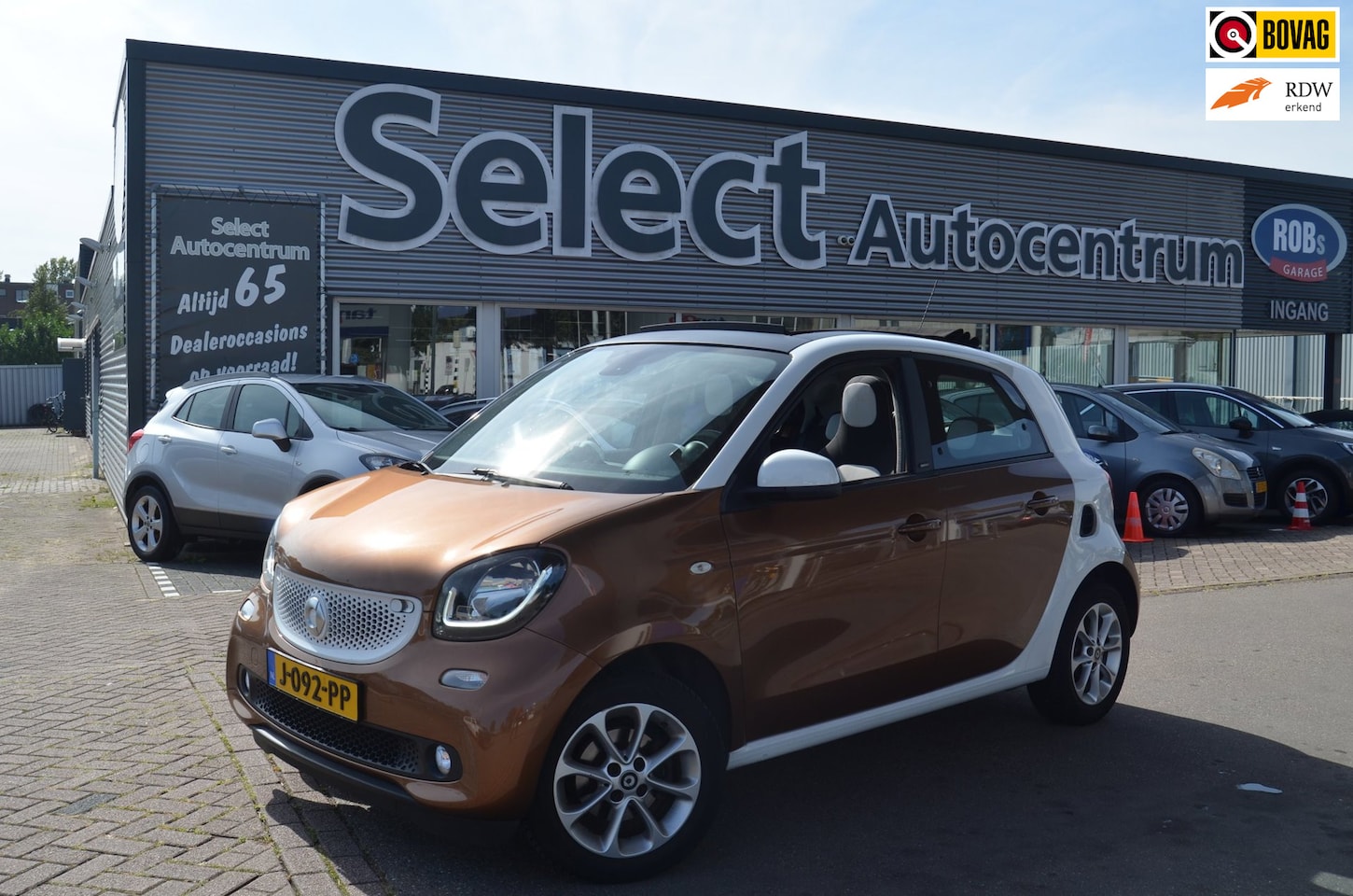 Smart Forfour - 1.0 Proxy|CABRIO-DAK|STOELVERW.|NAVI|LM VELGEN|CLIMA|SENSOREN - AutoWereld.nl