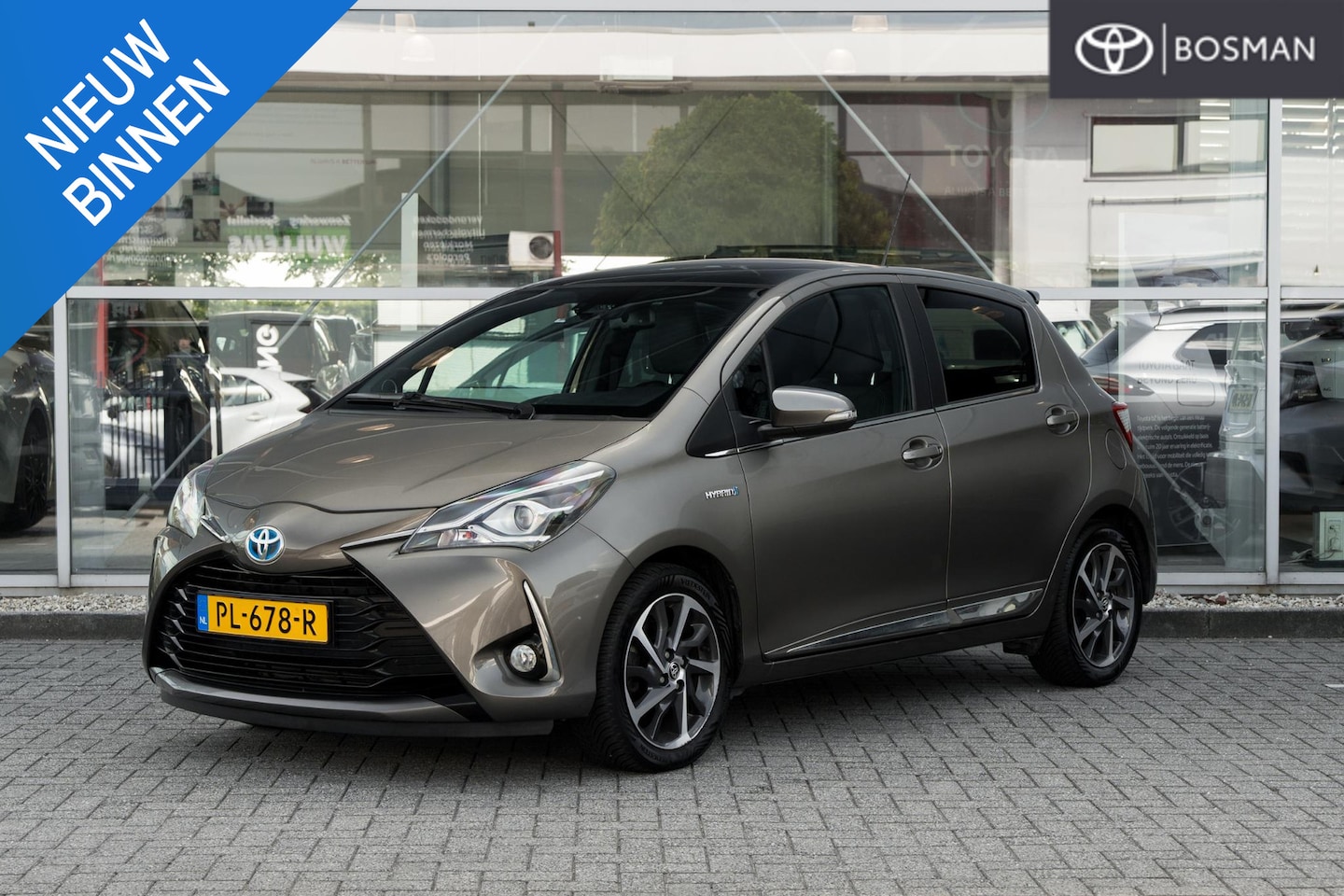Toyota Yaris - 1.5 Hybrid Premium 1.5 Hybrid Premium - AutoWereld.nl