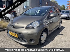 Toyota Aygo - 1.0 VVT-i Comfort | Airco | Centrale vergrendeling | Elektrische ramen