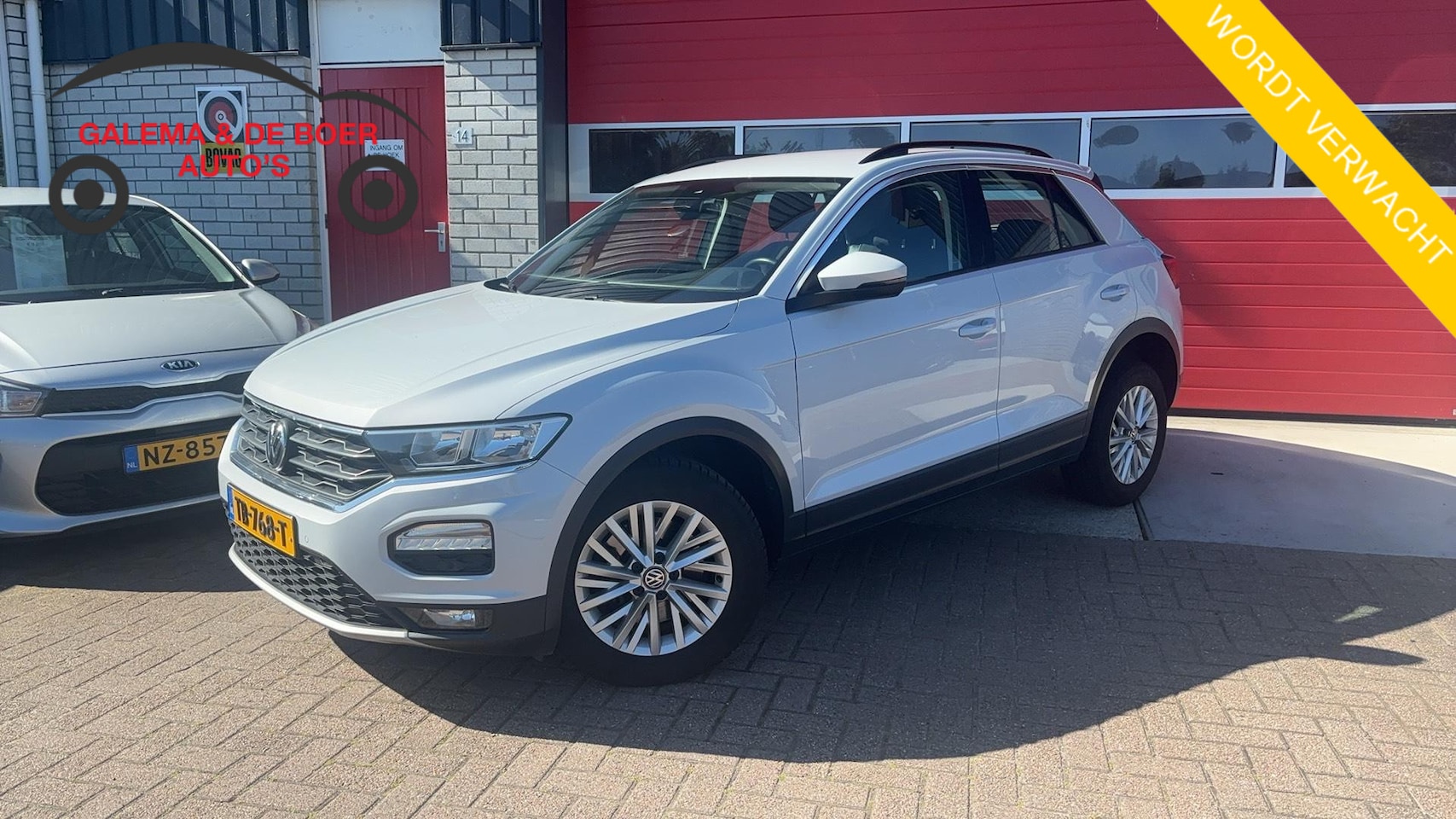 Volkswagen T-Roc - 1.0 TSI Style TREKHAAK / CAMERA / VIRTUAL / STOELVERW / CARPLAY / NAVI / CLIMA / PDC / BLU - AutoWereld.nl