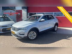 Volkswagen T-Roc - 1.0 TSI Style TREKHAAK / CAMERA / VIRTUAL / STOELVERW / CARPLAY / NAVI / CLIMA / PDC / BLU