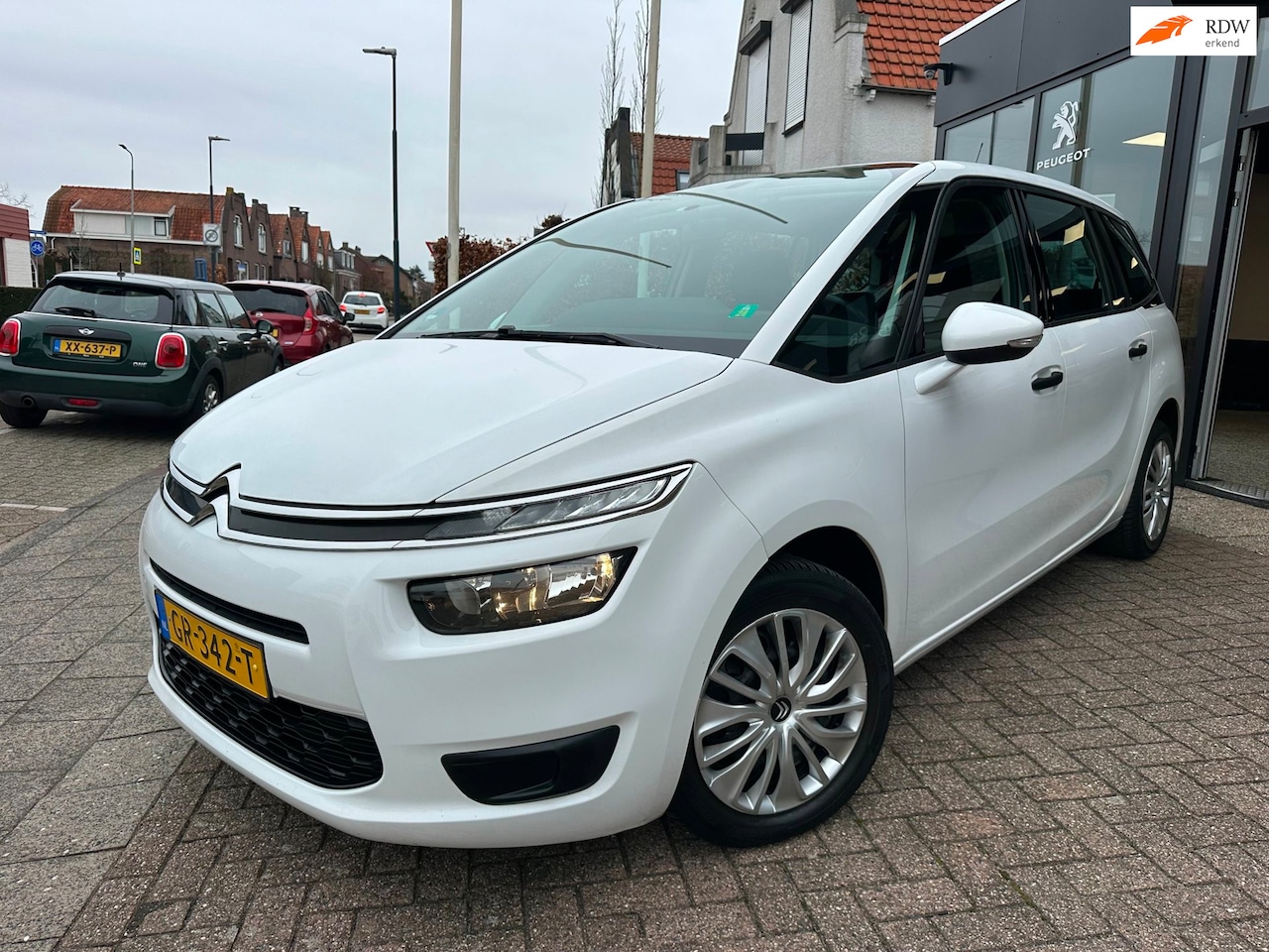 Citroën Grand C4 Picasso - 1.2 PureTech Attraction|7 Persoons|Trekhaak|Nwe Distributieriem - AutoWereld.nl
