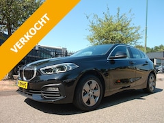BMW 1-serie - (f40) 116i 109pk Sportstoelen Park Camera Multi Media Clima Navi NL-Auto