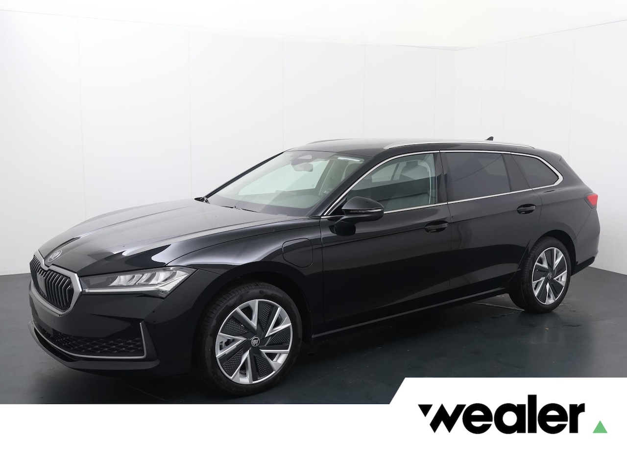 Skoda Superb Combi - Business Edition 1.5 TSI PHEV 204 PK DSG | Trekhaak | Winterpakket | 18" lichtmetalen velg - AutoWereld.nl
