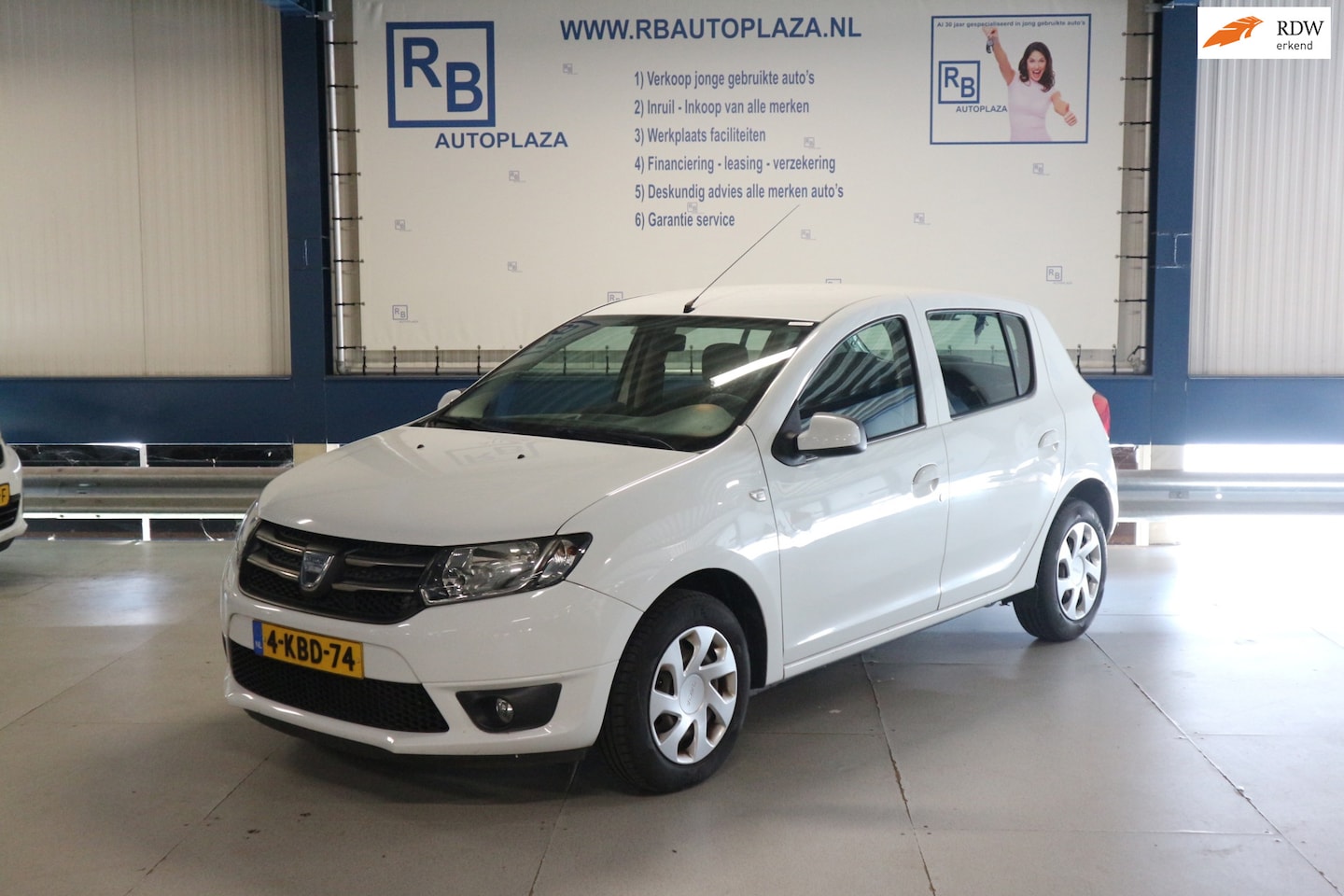 Dacia Sandero - 0.9 TCe Lauréate / AC / HAAK / NAP KM STAND ! ! ! - AutoWereld.nl