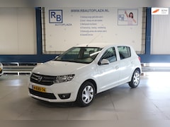 Dacia Sandero - 0.9 TCe Lauréate / AC / HAAK / NAP KM STAND