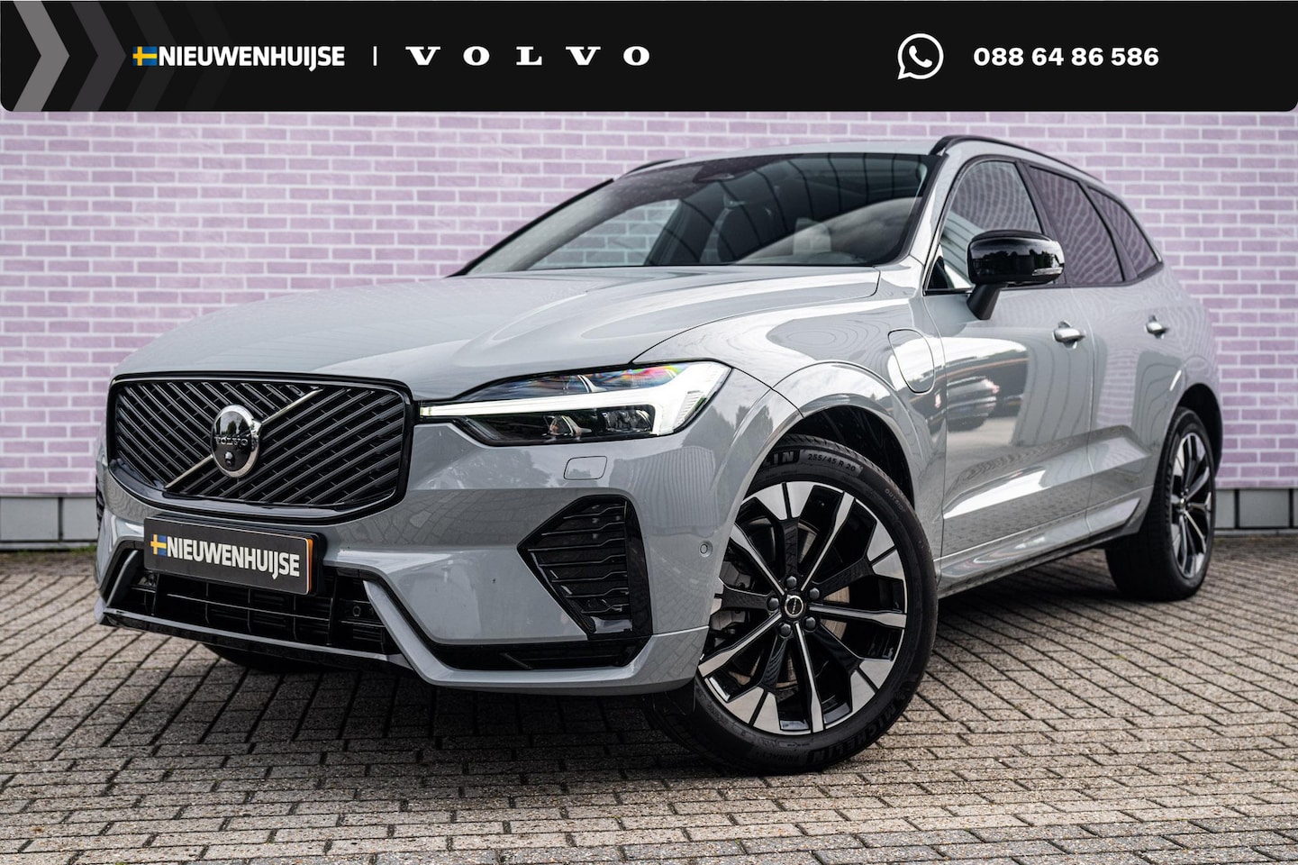 Volvo XC60 - 2.0 T6 Plug-in hybrid AWD Ultra Dark | PHEV | Trekhaak | Luchtvering | Harman Kardon Audio - AutoWereld.nl