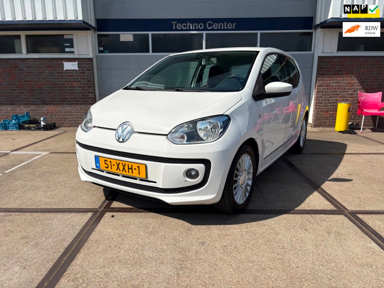 Volkswagen Up! - 1.0 high up! BlueMotion 1.0 high up! BlueMotion - AutoWereld.nl