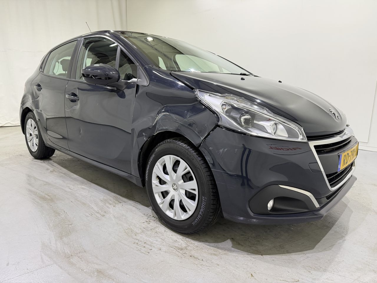 Peugeot 208 - HB 1.2 PureTech Blue Lion - AutoWereld.nl