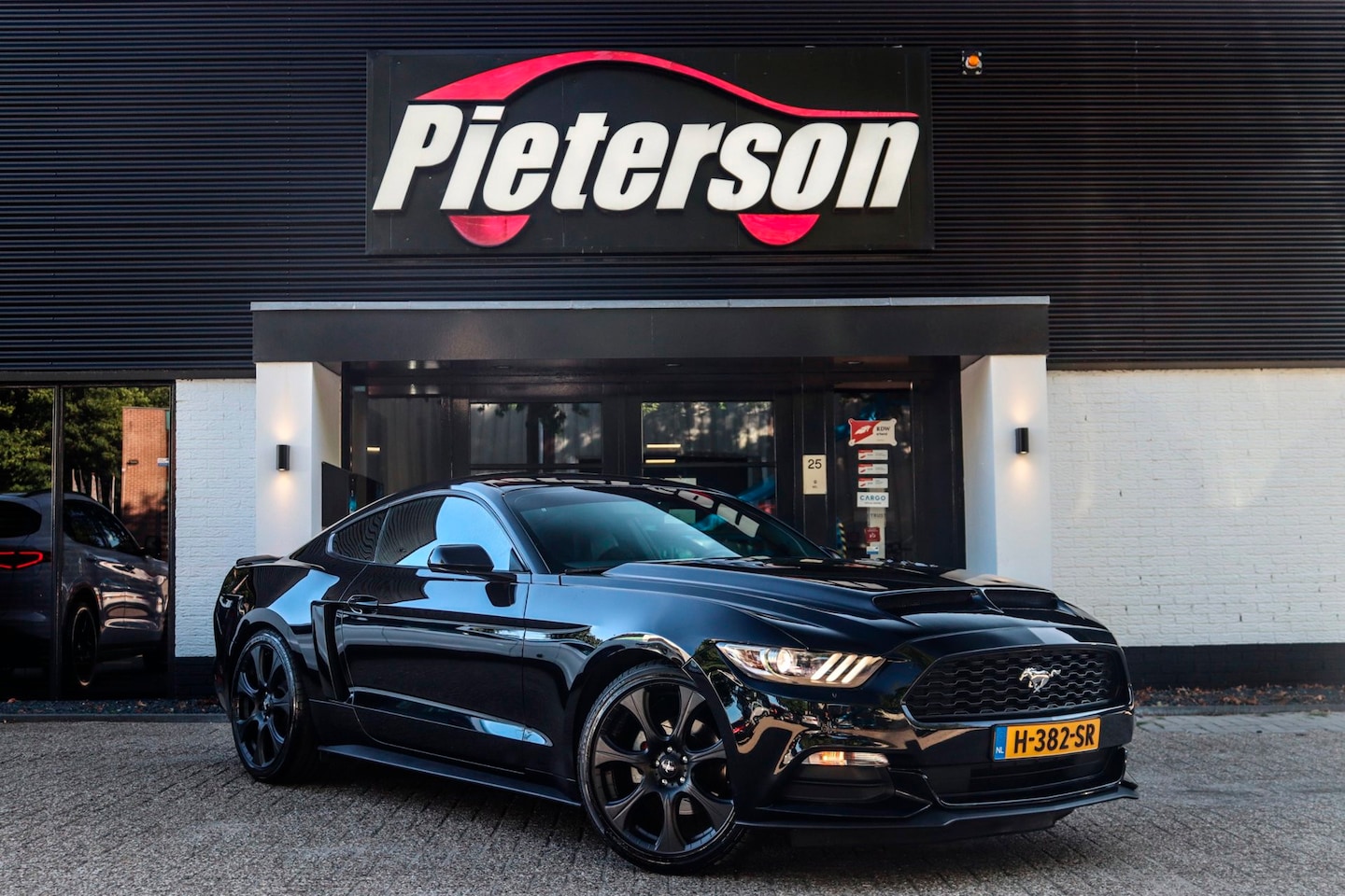 Ford Mustang - USA 3.7 V6 LEDER CAMERA KEYLESS APPLE CARPLAY - AutoWereld.nl
