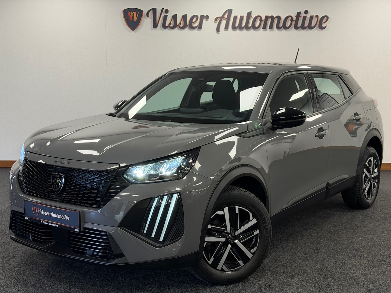 Peugeot 2008 - 1.2 PureTech 100 Allure*Nardo-Gray*Airco*Cruise-Control*PDC*Xenon* - AutoWereld.nl