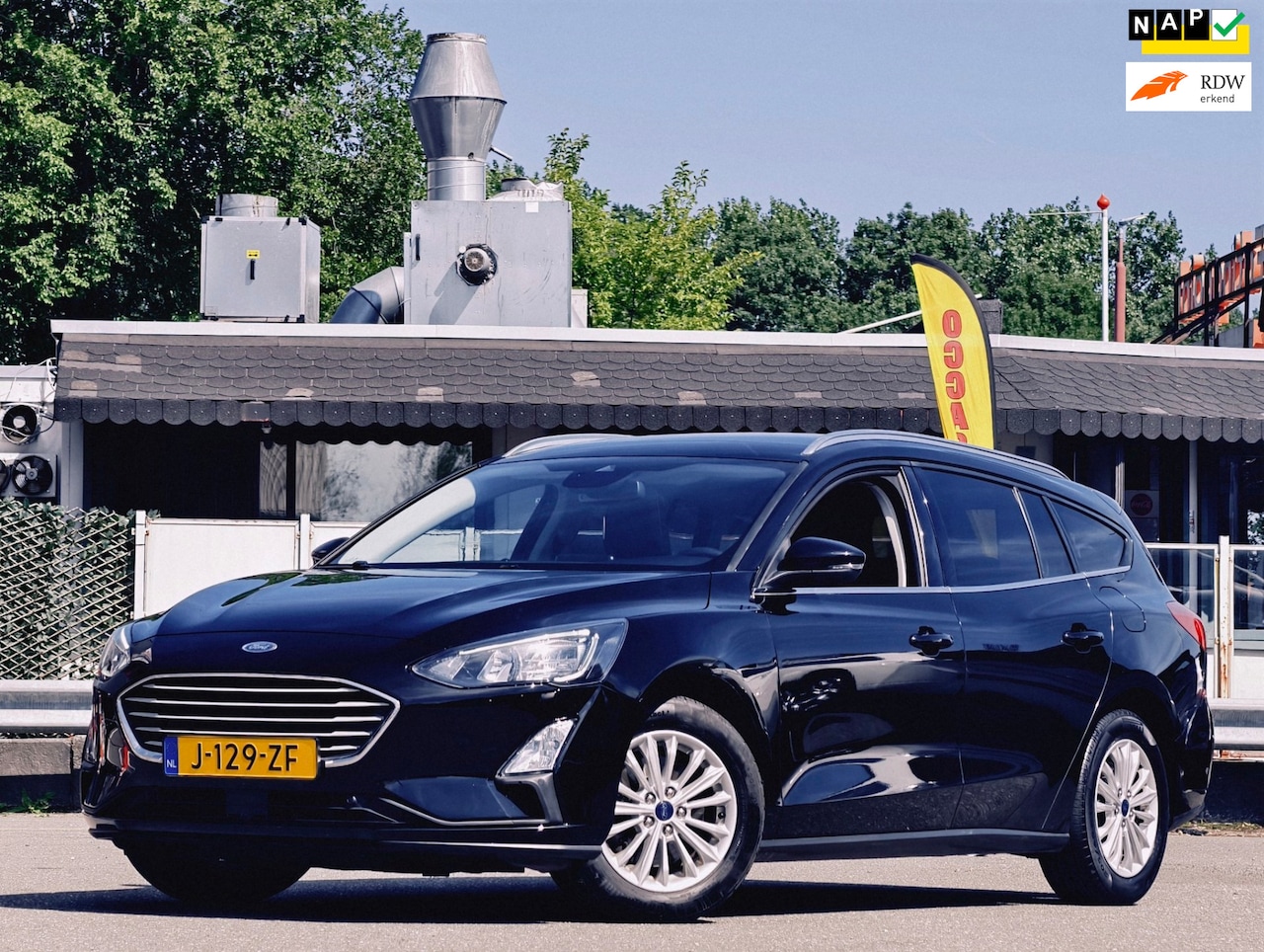 Ford Focus Wagon - 1.0 EcoBoost Hybrid Titanium X Business-NAP-PANO-1E EIGENAREN - AutoWereld.nl