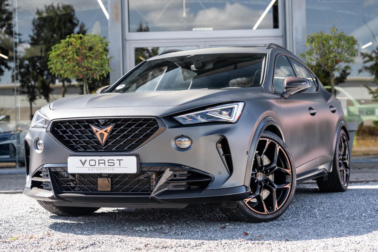 CUPRA Formentor - 2.5 TSI VZ5 Pano Schaalstoel Carbon 360 - AutoWereld.nl