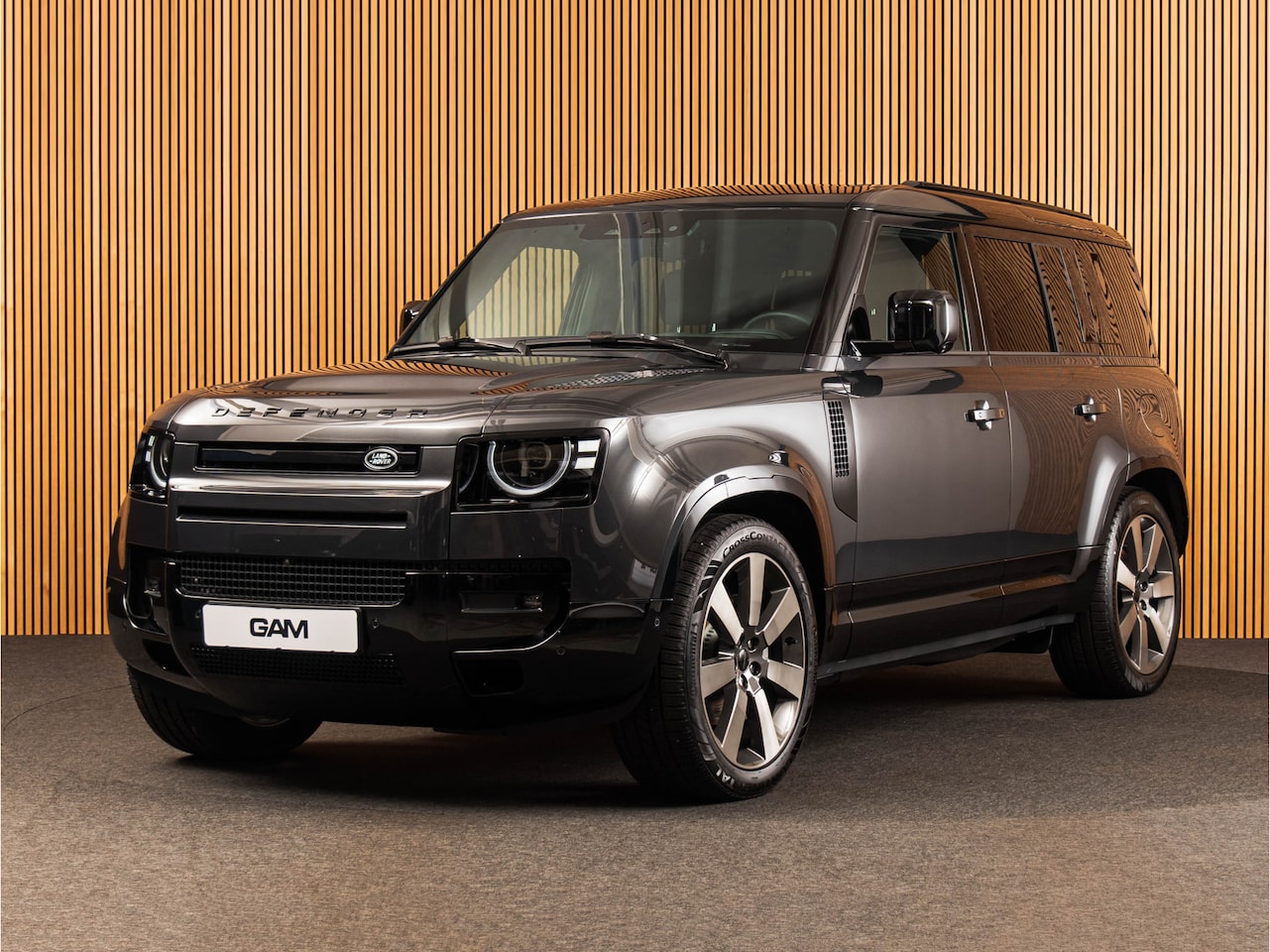 Land Rover Defender 110 - 2.0 P300e 110 X-Dynamic HSE MY26 | PANO | HUD | 22" | MERIDIAN 700W - AutoWereld.nl