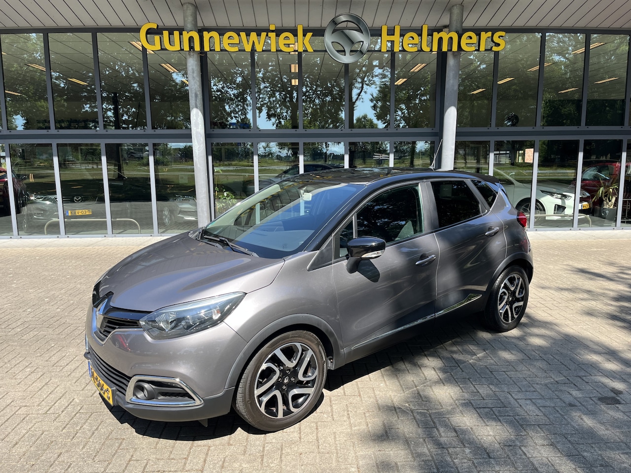 Renault Captur - 0.9 TCe Expression | AIRCO | BLUETOOTH | CRUISE | KEYLESS | LM 17" | TREKHAAK - AutoWereld.nl