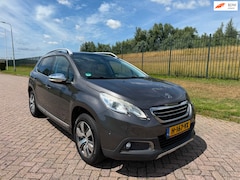 Peugeot 2008 - 1.2 PureTech Féline