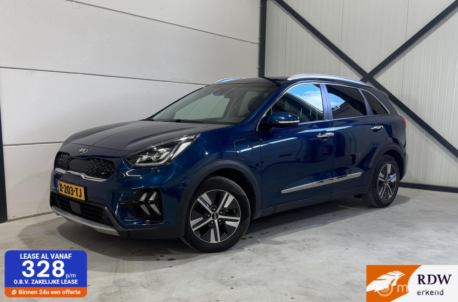 Kia Niro - 1.6 GDi PHEV ExecutiveLine leer open dak JBL adapt. - AutoWereld.nl
