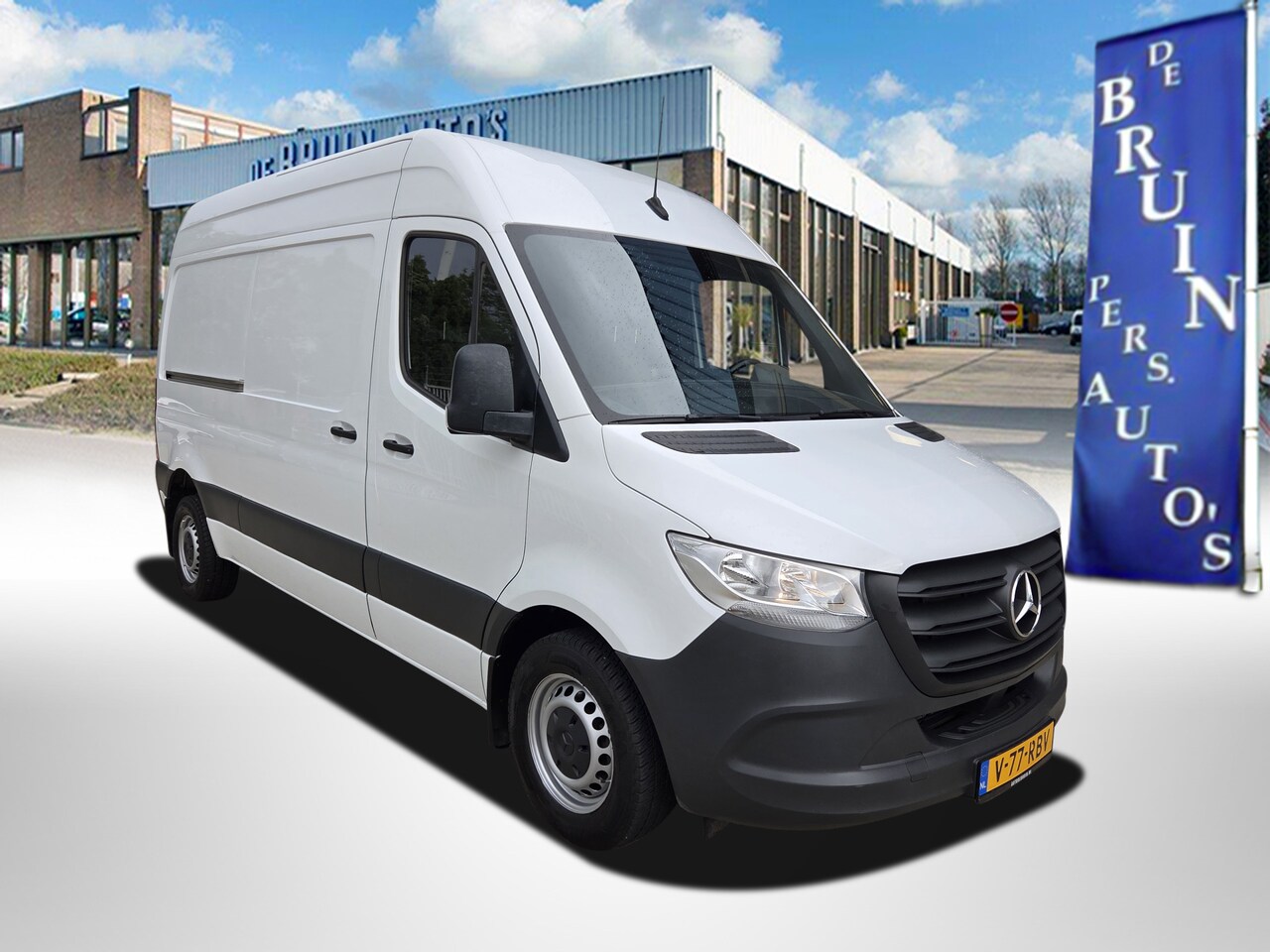 Mercedes-Benz Sprinter - Automaat 110Kw/150Pk Airco Navi Achteruitrijcamera Achteropstap Cruisecontrol Stoelverwarm - AutoWereld.nl