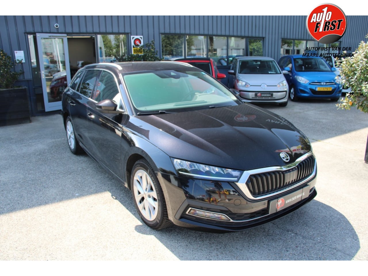 Skoda Octavia Combi - 1.0 TSI Bns Ed. Plus /trekhaak/camera/carplay - AutoWereld.nl