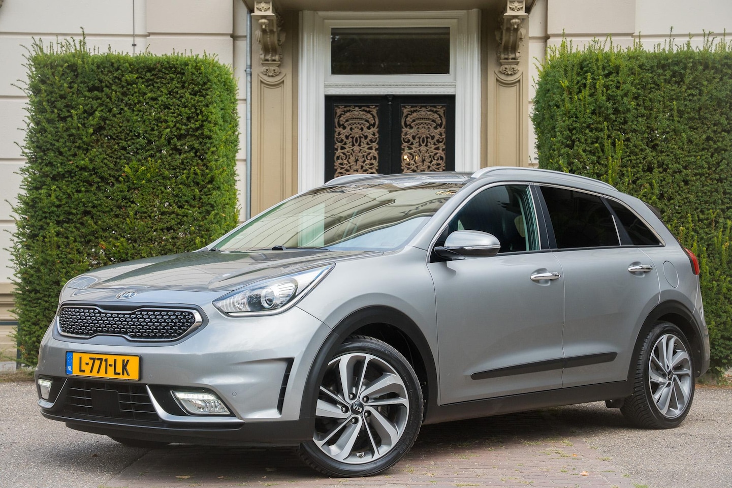 Kia Niro - 1.6 GDi Hybrid ExecutiveLine TREKHAAK | LEDER | STOELVENTI | JBL | FULL OPTION - AutoWereld.nl