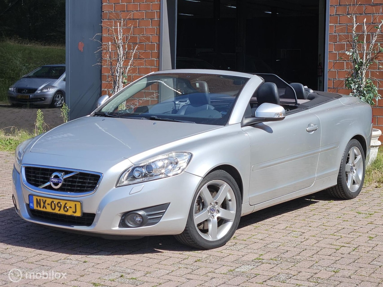 Volvo C70 Convertible - 2.0D Leer/Navi/Cruise/Airco/Automaat - AutoWereld.nl