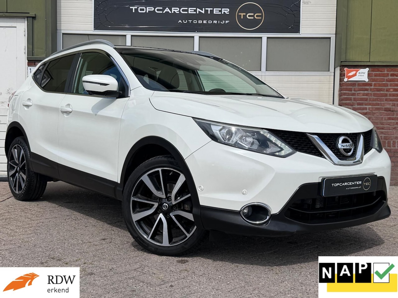Nissan Qashqai - 1.2Tekna/AUT/STOELV/LEER/CAMERA/PARKS/APK/NAP - AutoWereld.nl