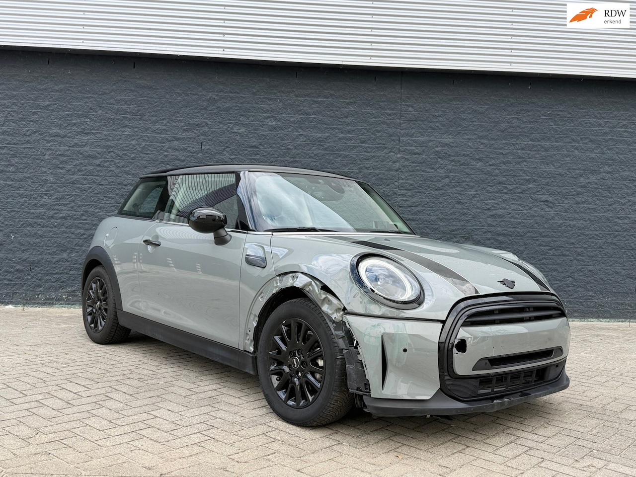 MINI 3-Deurs - 1.5 Cooper MINI Yours AUTOMAAT/PANO - AutoWereld.nl