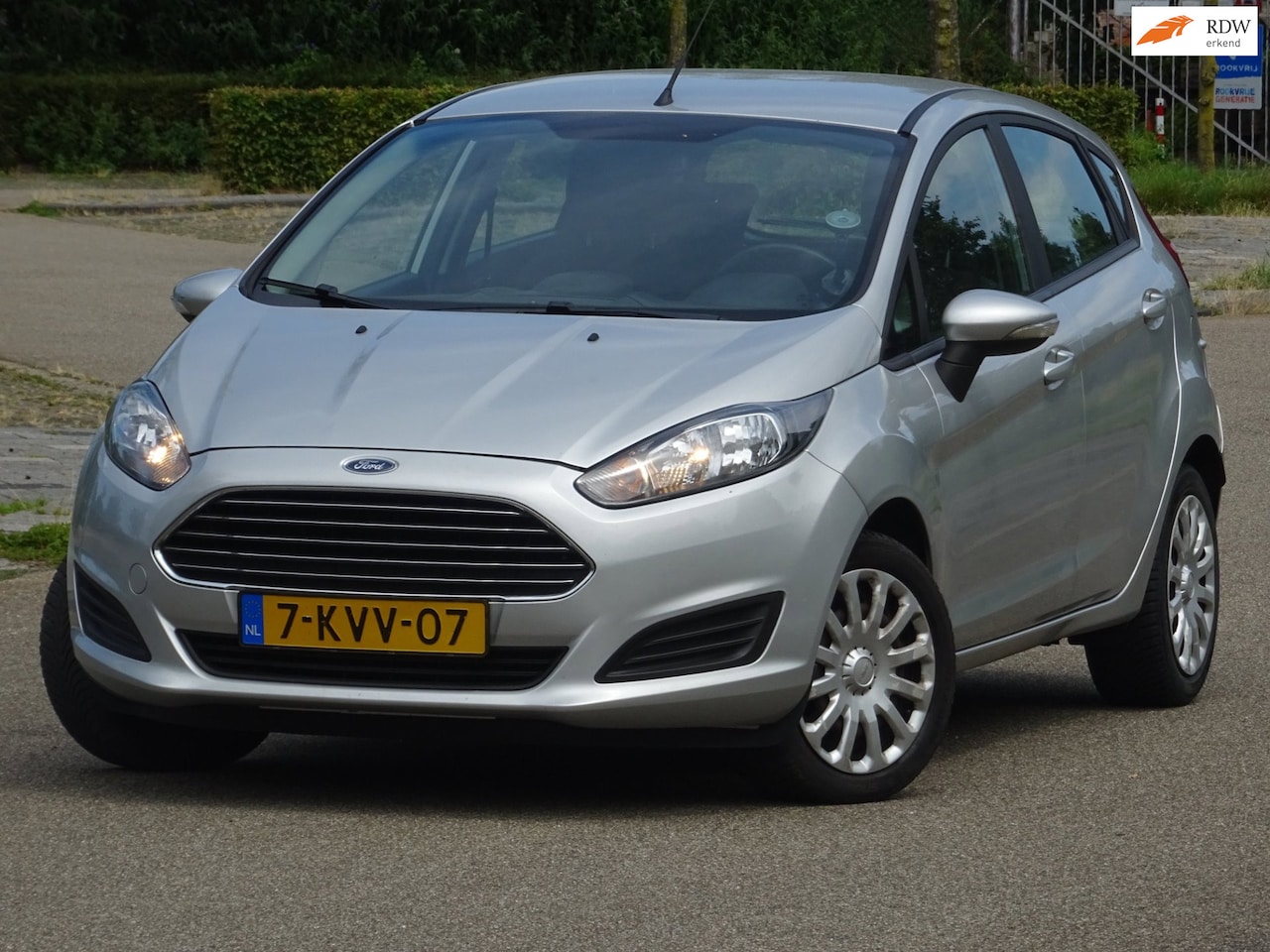 Ford Fiesta - 1.0 Style 5DEURS AIRCO/ELEKRAM/APK 07-2027 - AutoWereld.nl