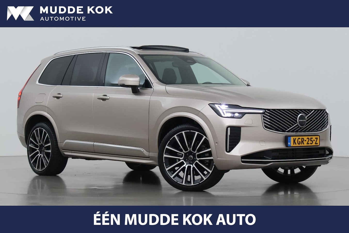 Volvo XC90 - T8 Ultra Bright | Luchtvering | Bowers & Wilkins | Trekhaak | Stoelventilatie - AutoWereld.nl
