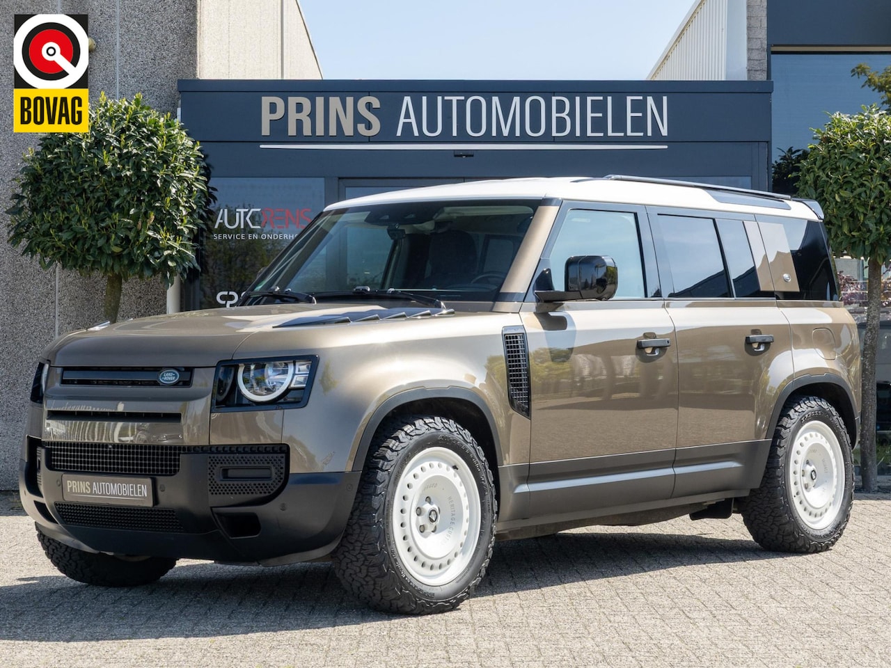 Land Rover Defender 110 - 2.0 P400e Heritage|Luchtvering|Stoelverw|360 - AutoWereld.nl