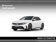 BMW i3 - 50 xDrive First Edition M Sportpakket | Trekhaak | Panoramadak | Driving Assistant Prof. |