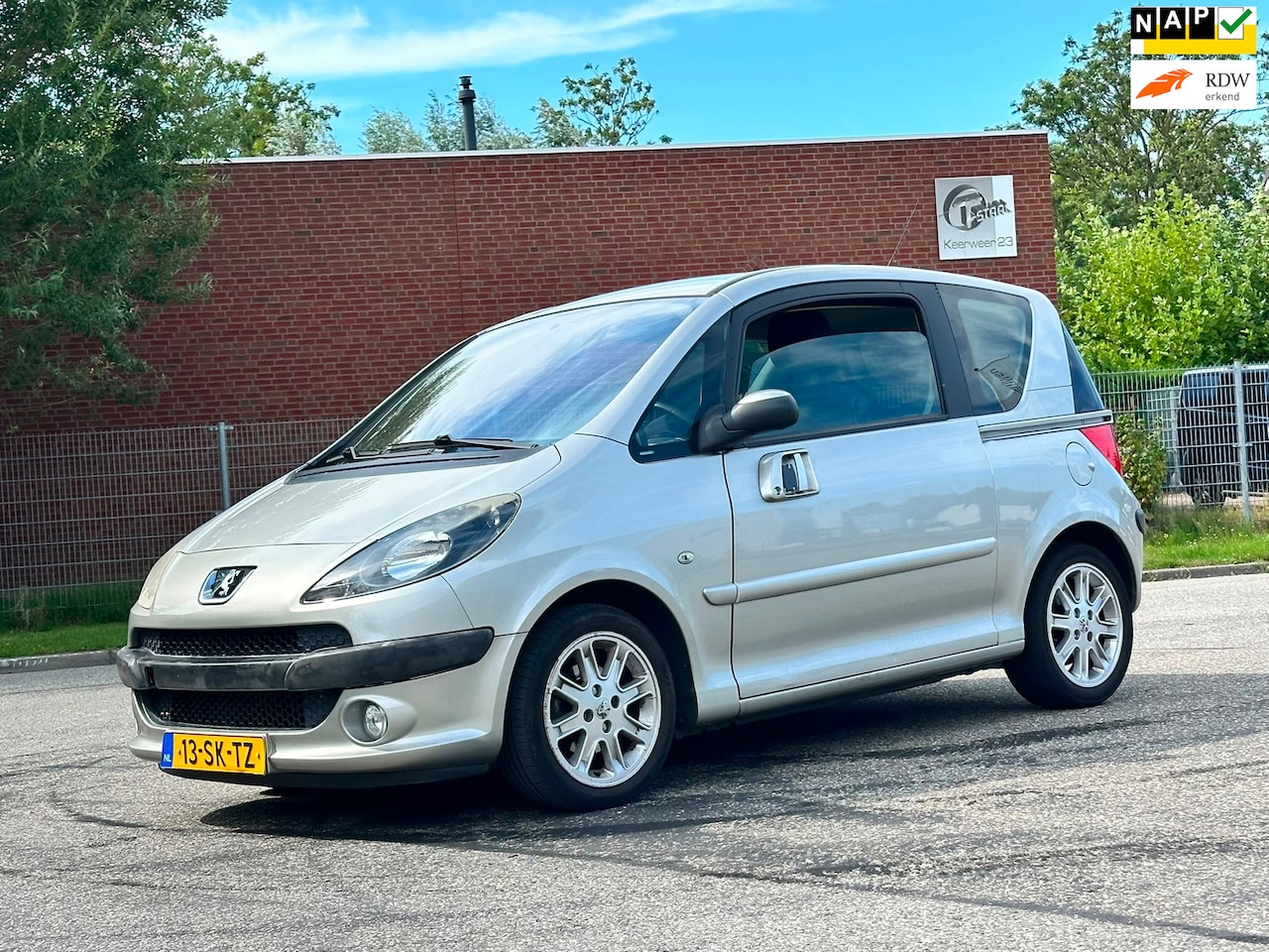 Peugeot 1007 - 1.6-16V Sporty Automaat*Airco*63.000 NAP*2e eigenaar*LM velgen*Elektrische ramen*APK* - AutoWereld.nl