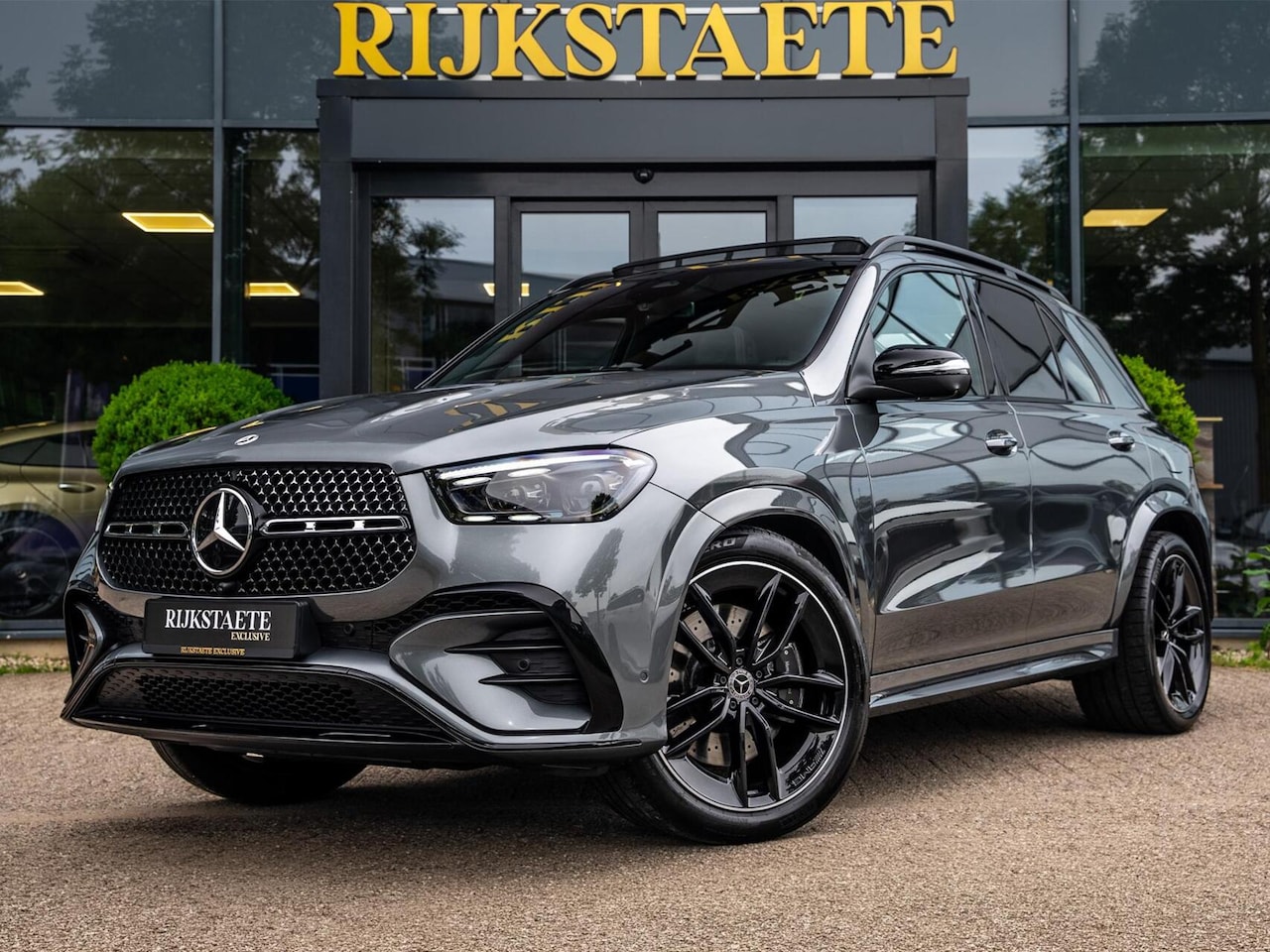 Mercedes-Benz GLE-Klasse - 400e 4MATIC AMG|PANO|MEMORY|ACC|SFEER. - AutoWereld.nl
