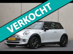 MINI Electric - Essential 33 kWh | SOH 96% | Navigatie | Stoelverwarming | Achteruitrijcamera | LED