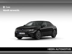 BMW i3 - 50 xDrive First Edition M Sportpakket | Trekhaak | Panoramadak | Driving Assistant Prof. |