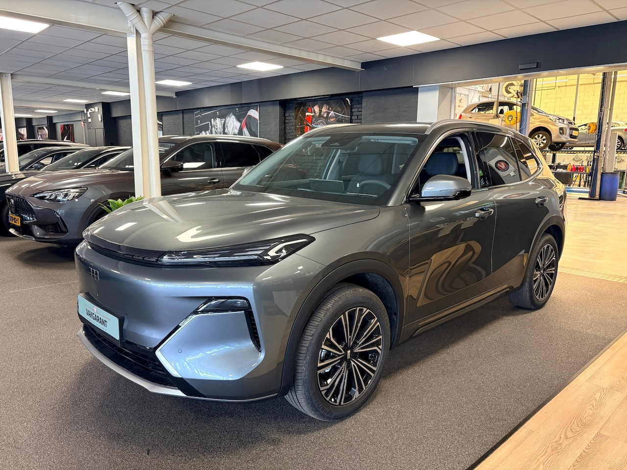 Geely Starray EM-i - 1.5 Max+ 262PK/long range/30kwh/wltp 136km/pano/headup/vol opties - AutoWereld.nl
