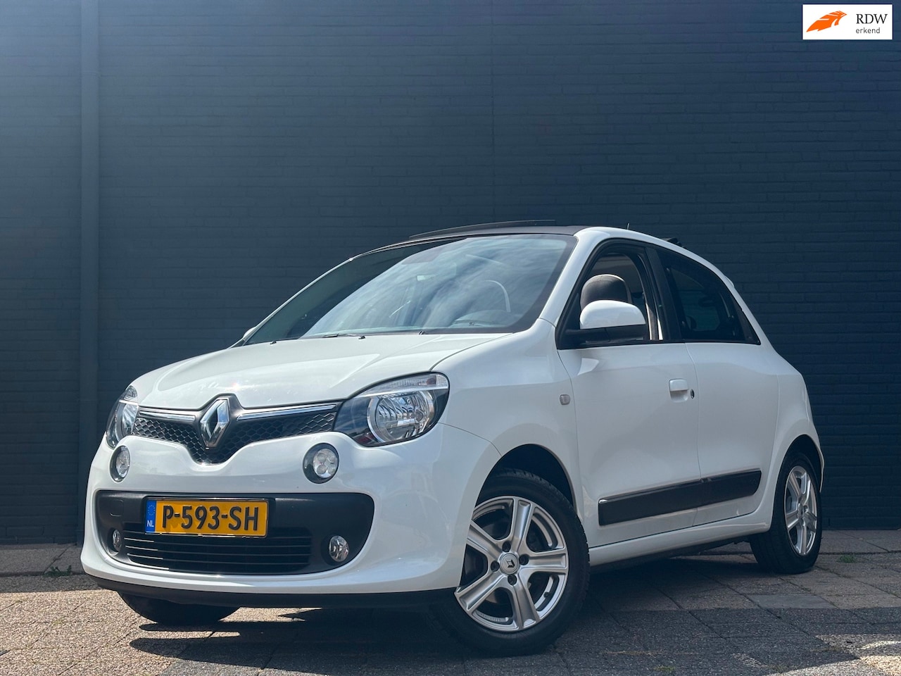 Renault Twingo - 0.9 TCe Expression | Schuifdak | Stoelverwarming | Cruise control - AutoWereld.nl