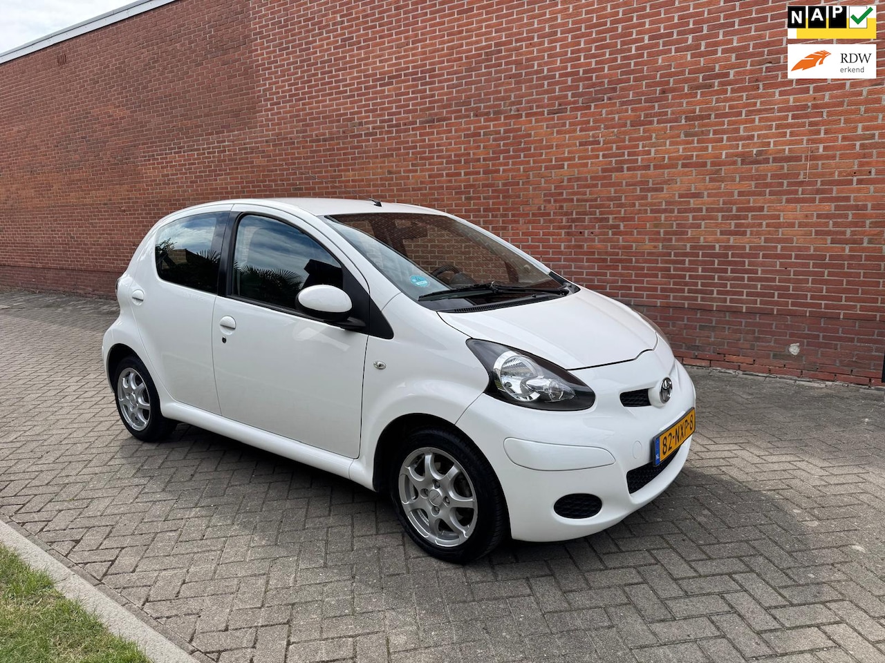 Toyota Aygo - 1.0-12V Comfort Navigator Airco - AutoWereld.nl