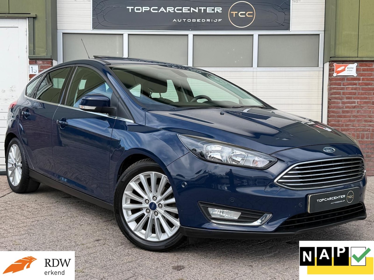 Ford Focus - 1.0 Titanium Edition/SCHUIFD/PARKS/TREKH/APK/NAP - AutoWereld.nl