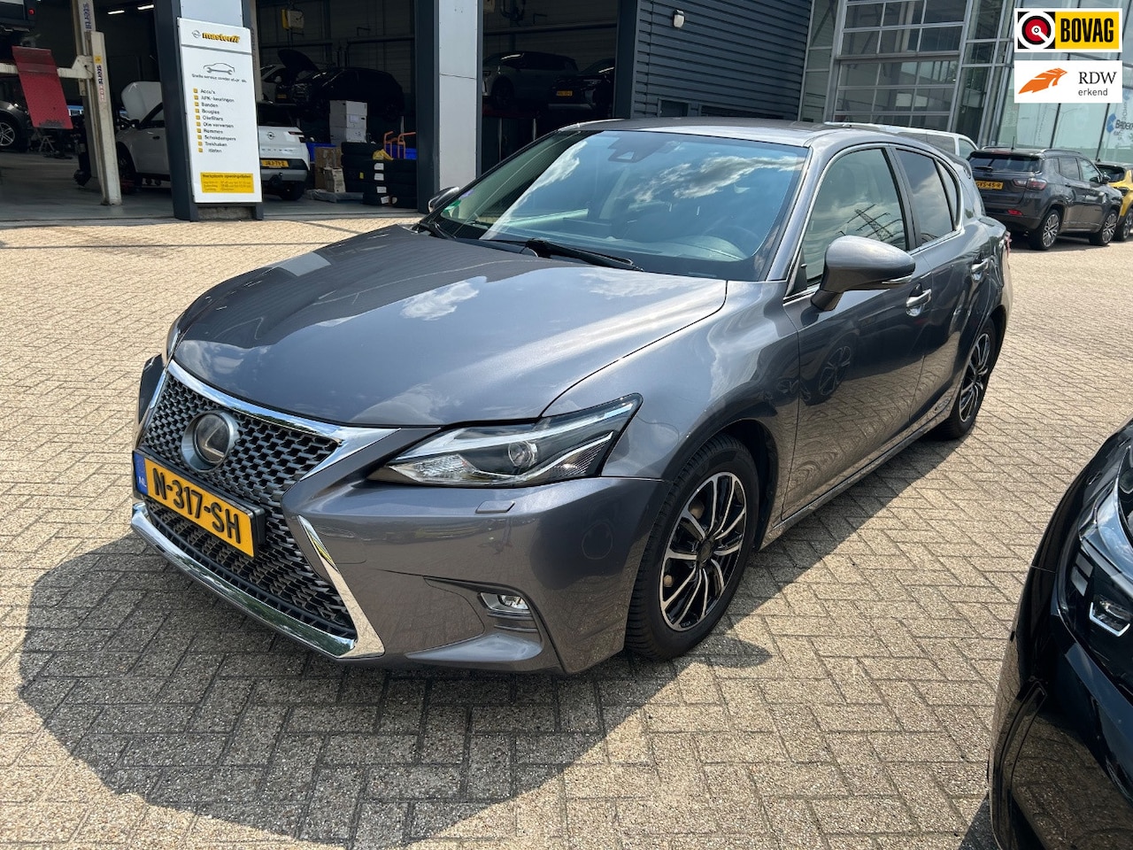 Lexus CT 200h - Business Launch Edition, Navi, Dealer auto, Alcantara, Camera etc - AutoWereld.nl