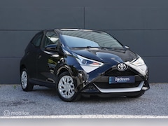 Toyota Aygo - 1.0 VVT-i X-Play Airco Apple/Android Lage Km's