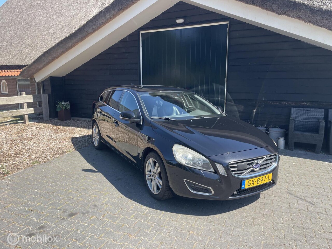 Volvo V60 - 1.6 T4F Summum 1.6 T4F Summum,Navigatie, automaat, Leer, Panorama - AutoWereld.nl