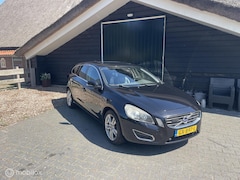 Volvo V60 - 1.6 T4F Summum, Navigatie, automaat, Leer, Panorama