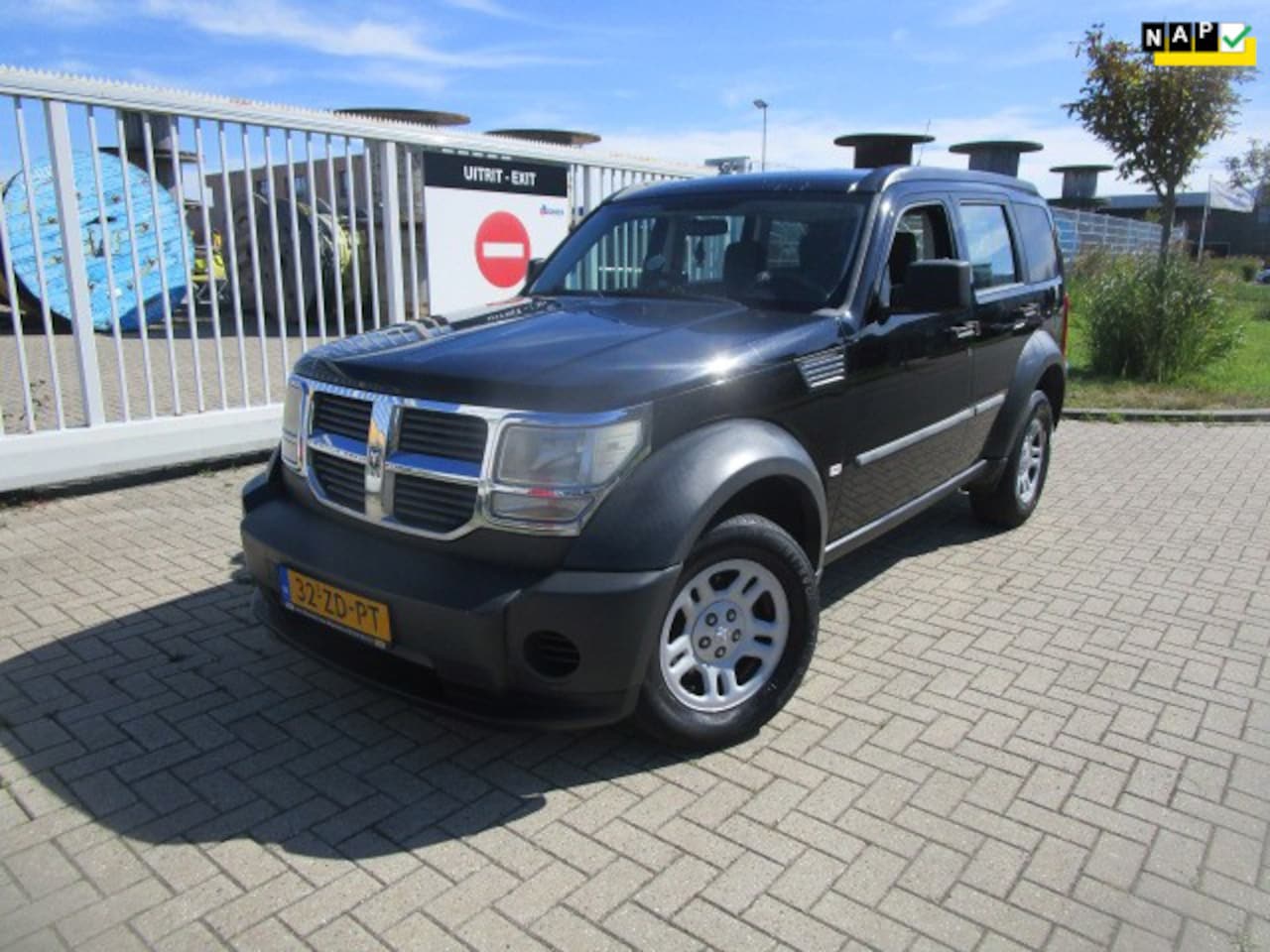Dodge Nitro - 3.7 V6 SE 3.7 V6 SE - AutoWereld.nl